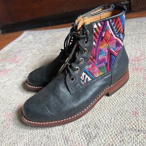 Gorgeous fairtrade boots size 9